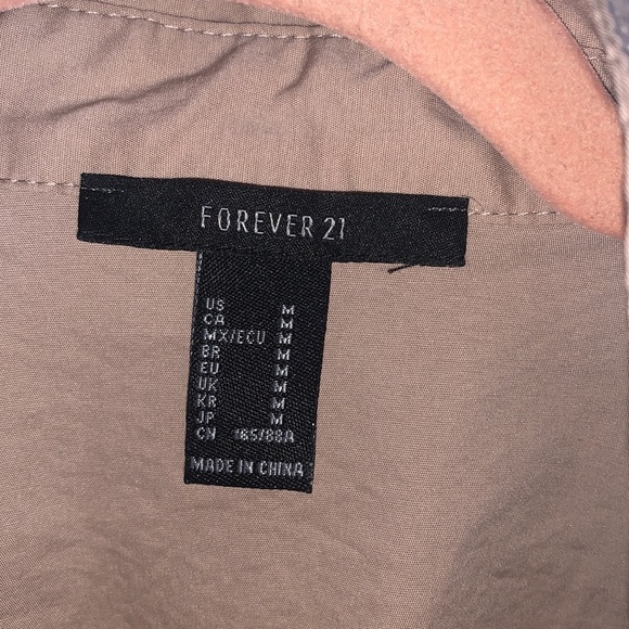 Cropped Tan button up - Picture 3 of 3